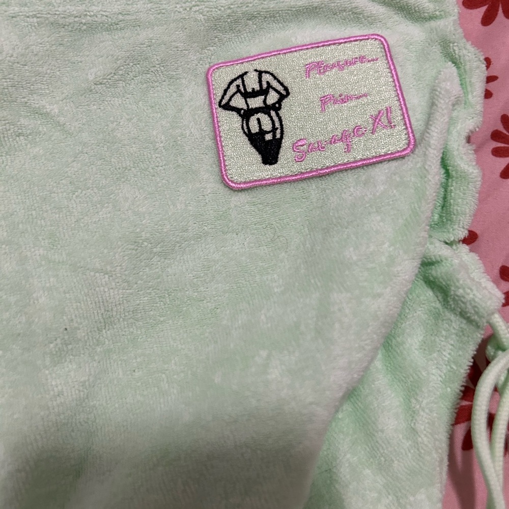 Savage X Fenty Light Green Lace-Up Pajama Top and Bottoms - Picture 4 of 12